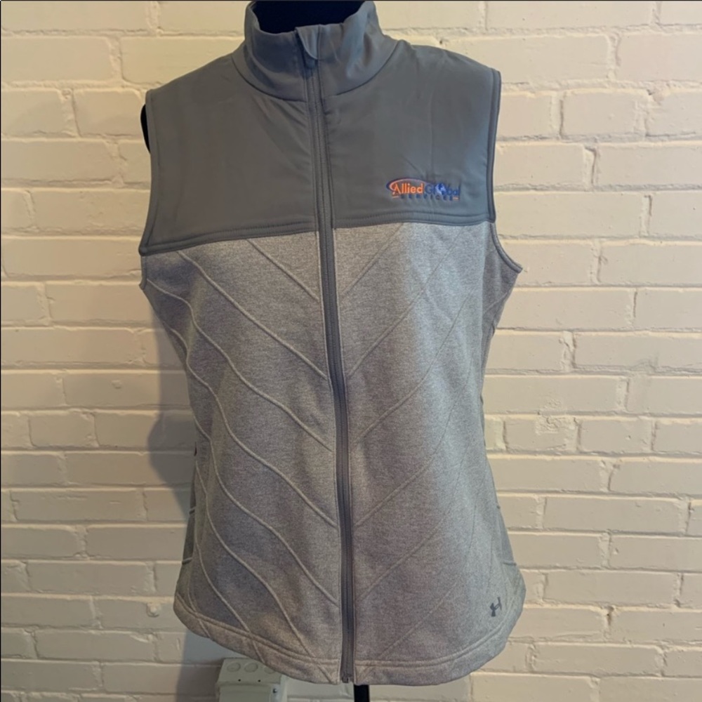 NWOT Women’s XL UA Storm1 Coldgear grey vest